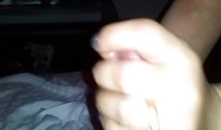 رسمت سمراء سكسي ابو وبنته امتص الديك لها ذكر