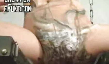 مثير شقراء بروك بانر مع الوشم على سكسي موحرم جسدها يحصل مارس الجنس مع الشرير