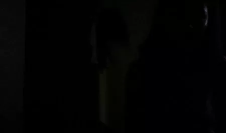 فتاة تحصل مارس الجنس في الشرج و يروي كيف أنها لا تعطي سكسي مخارم كس