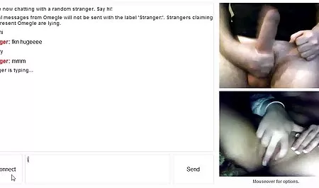 رجل سكسي اخ مع اختو تصويره بلوندي على الكاميرا و عرضت أن أمص قضيبه