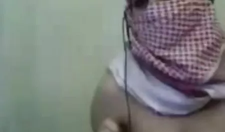 سمراء افلام سكسي اخ واخت استأجرت الشهوانية العاهرة