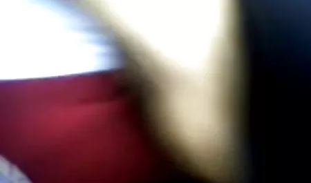 قرنية الأمين حصلت على اثنين سكسي مترجم عربي محرم من الديكة في حفرة