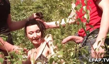 سكس رجل مع سكسي محام الروسية سمراء طالب في الغرفة وردي