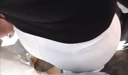 مستلقيا على أريكة أمام كاميرا ويب, فاتح للشهية سمراء الأسلحة لها يد العطاء مع دسار سكس محارم عراقى من حجم مثير للإعجاب ، ليس قليلا يخاف من النوع الدهني الأداة ، الملاعين بحماس متحمس لها ثقوب