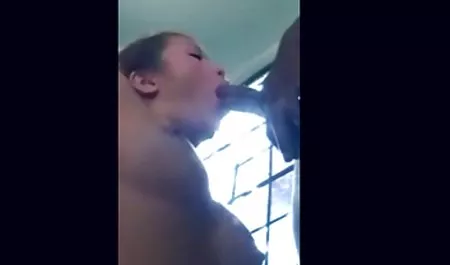 يجلس على ظهر رجل بجد سكس محارم عراقى الملاعين له نقطة مع سميكة دسار
