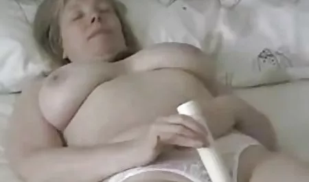 الرجل الملاعين سكسي محرام لا يشبع انجليكا ويملأ لها مع نائب الرئيس