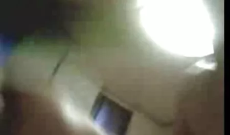 شقراء لين كارتر يأخذ دش ويحصل مارس سكسي محام الجنس