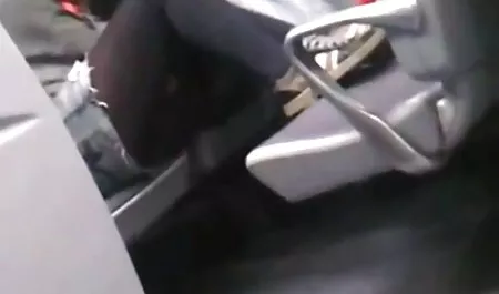 العظيم سكسي محرم اجنبي الكاهن قررت السبب مع الحلقة العاهرة, ولكن بدلا من ذلك ، هو نفسه سقط في براثن الفتنة. هي من هذا القبيل ، ثدييها فقط يطير بعيدا