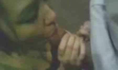 هذه سكسي محرم اجنبي الكلبة يحب حقا أن تفعل اللسان