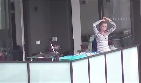 تلحس كس صديقة بعد فلم سكسي محارم الاستحمام