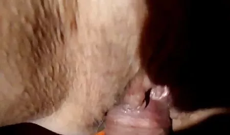 الفتاة قررت أن تجرب حظها في صناعة الإباحية وجاء سكسي محار إلى الصب ودمان. هناك انها مزق جميع الثقوب