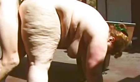 الرجل وضع الشباب الآسيوية على قضيبه سكسي محرم اجنبي بعد أن امتص
