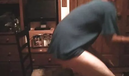 لطيف الأخ يضاجع بنت فلم سكسي محارم مترجم ويجعلها لعق نائب الرئيس