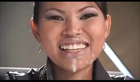 مفلس امرأة سمراء كايلا كاريرا في أحذية عالية الملاعين سكسي محرم عراقي رجل أسود