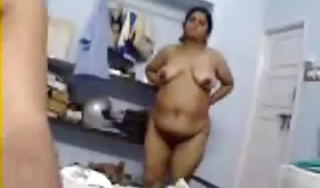 صديق يدعى أن يمارس الجنس فلم سكسي محارم مترجم مع زوجته
