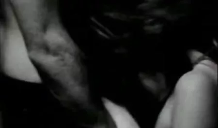 وشم سكسي محام الجمال أشتون بليك تحصل على هزة الجماع